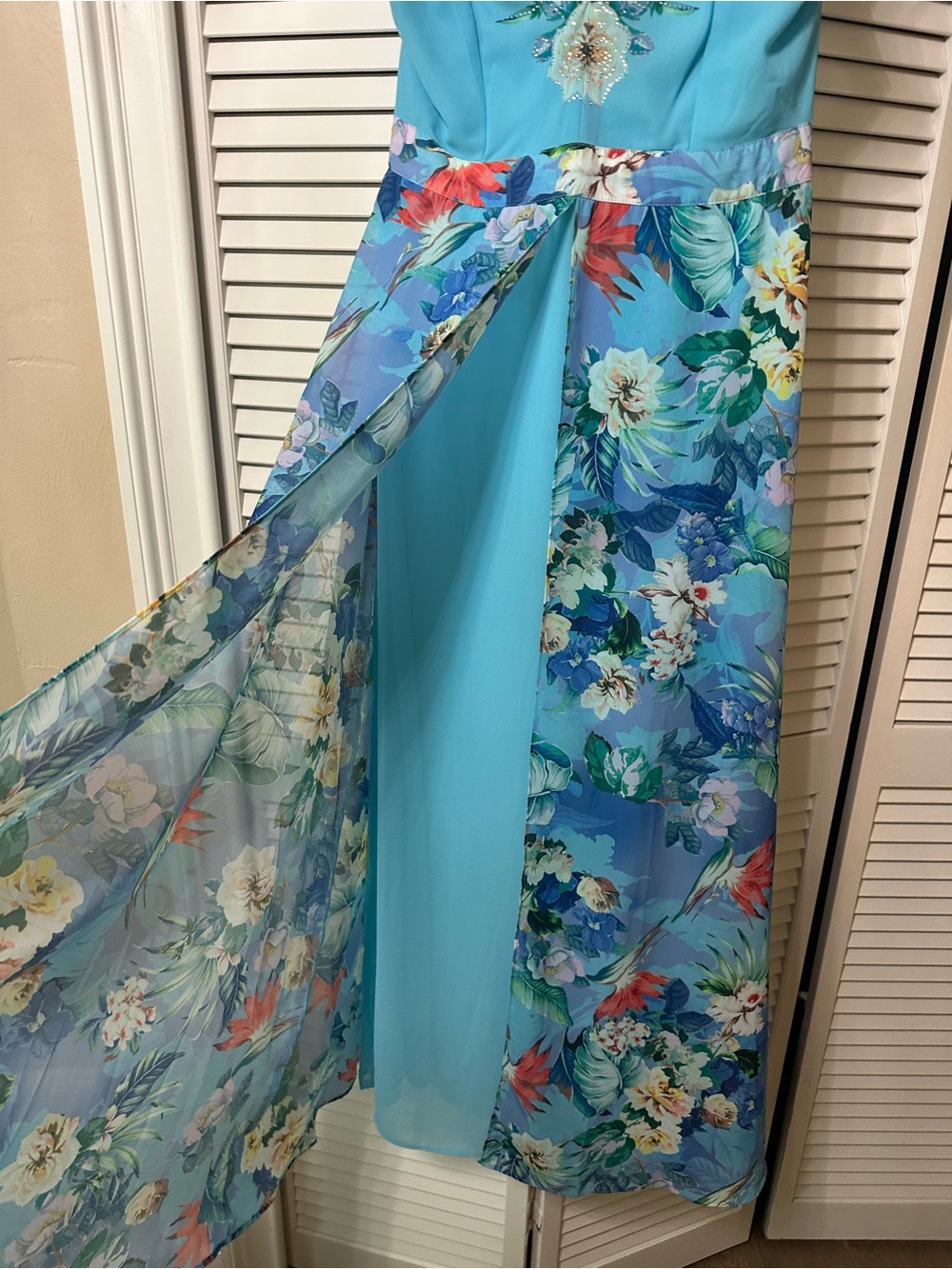 Boston Proper aqua floral rhinestone embellished halter maxi dress 
NWOT sz 6 - Picture 3 of 6